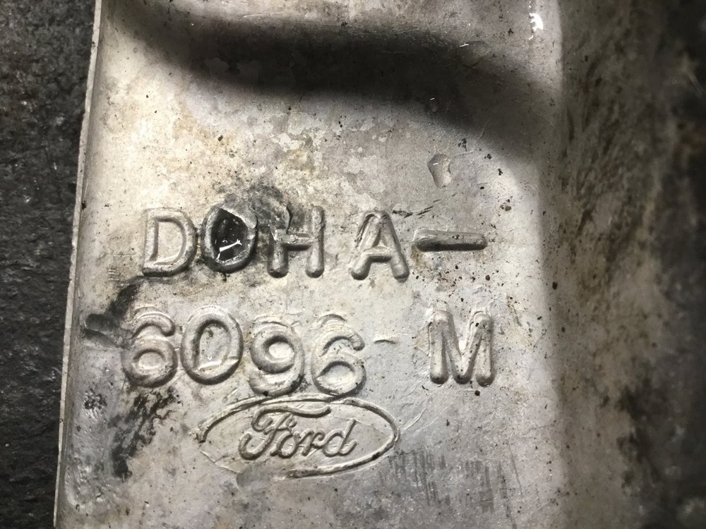 CAT 3208 Engine Mount - Used | P/N DOHA6096M