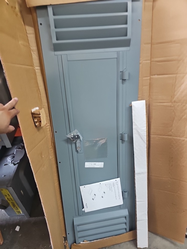 SQUARE D NQ NF LOAD CENTER PANELBOARD SURFACE FRONT NC62VS NOS