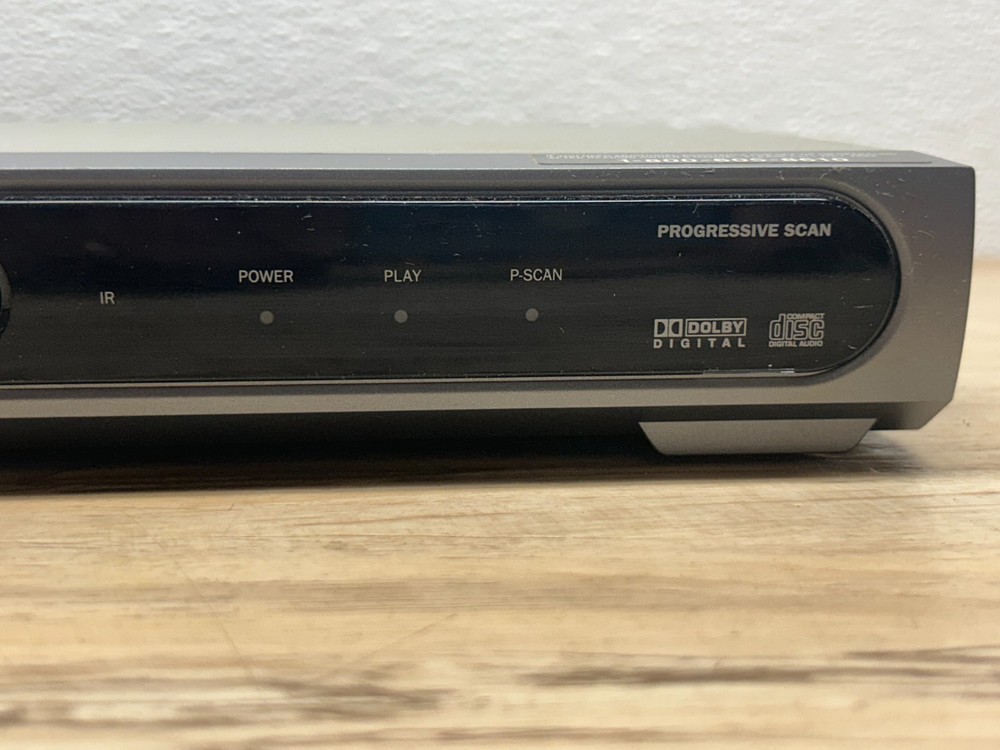 2006 Magnovox MSD126 DVD Player With Remote And Component Cables Tested Works