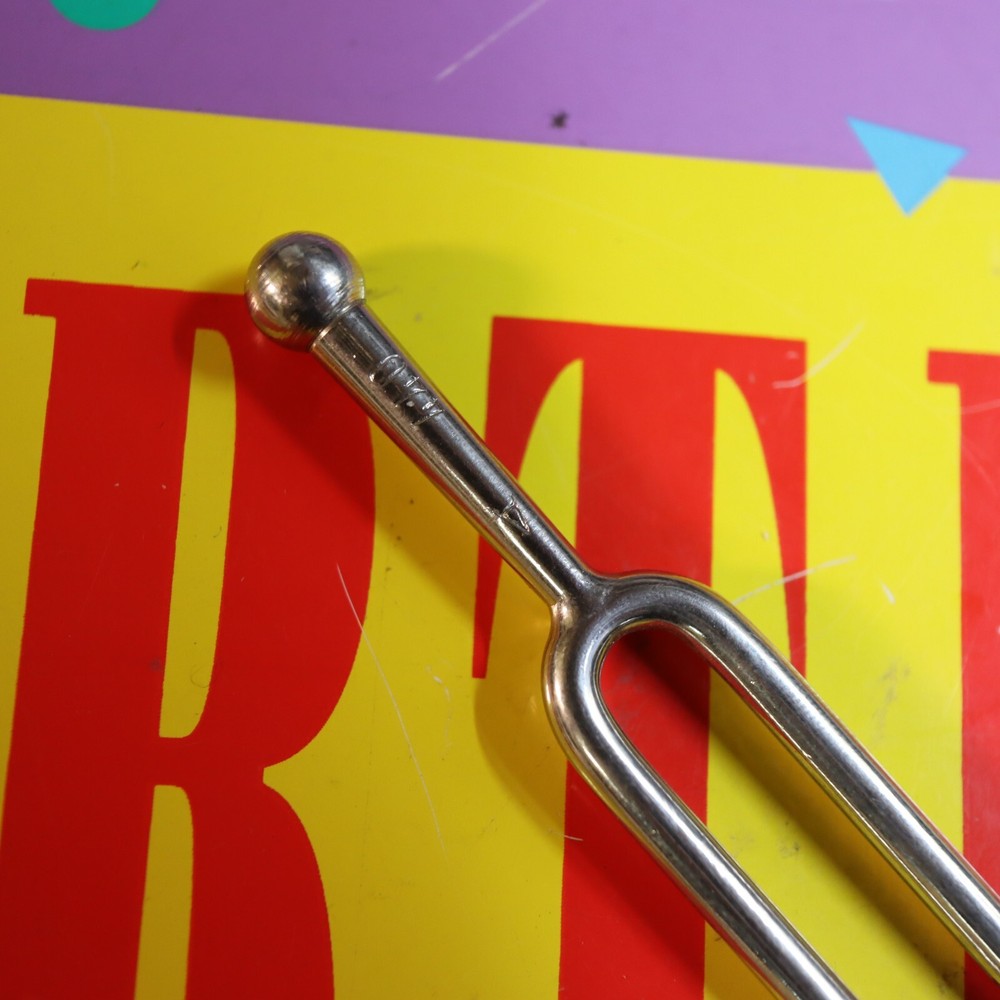 Wittner Clarissima Tuning Fork - Round A- 077hz