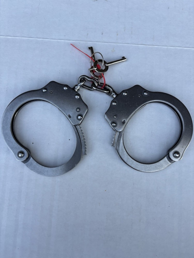 Handcuffs “ Love Cuffs” w/Keys Unbranded