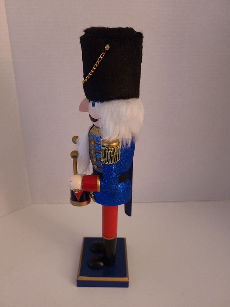 Royal Marching Military Drummer WOODEN NUTCRACKER