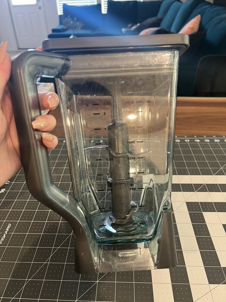 Genuine Ninja Blender 72 oz/9 Cup Pitcher/Jar Lid & Blade Replacement Part