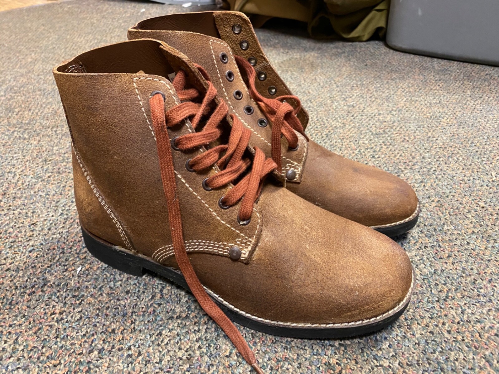 WWII US ARMY "ROUGHOUTS" COMBAT FIELD SERVICE SHOES- SIZE 11