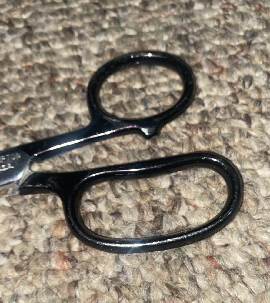 Vintage Compton USA 7" Scissors