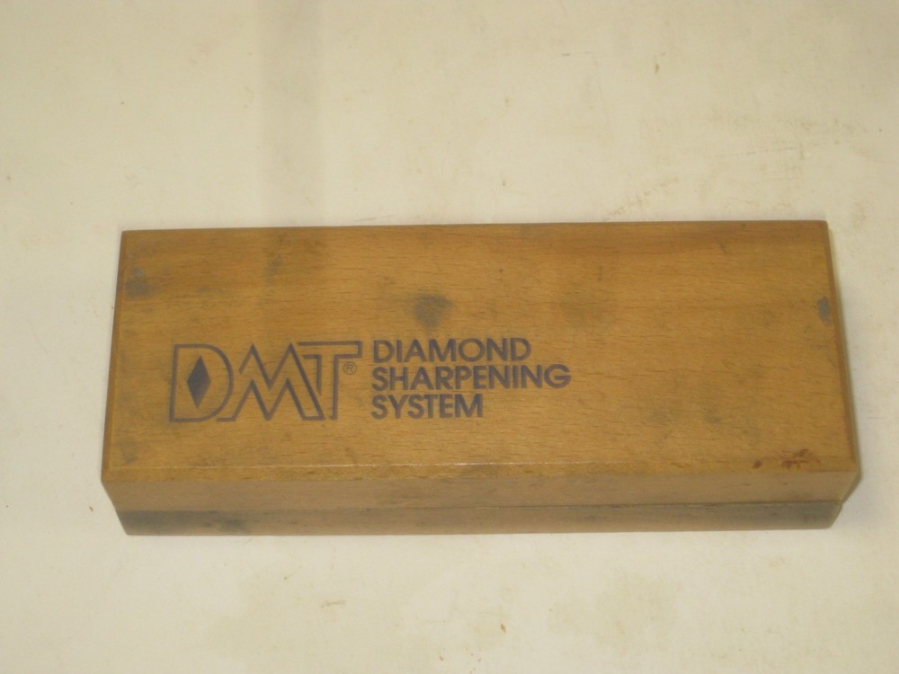 Vtg DMT Diamond Sharpening System Sharpener In Wood Case 6" Red/Fine