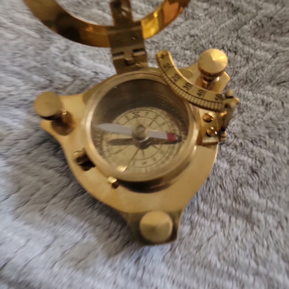 Nautical Round Sundial Compass magnetic Solid Rosewood Box Hampton