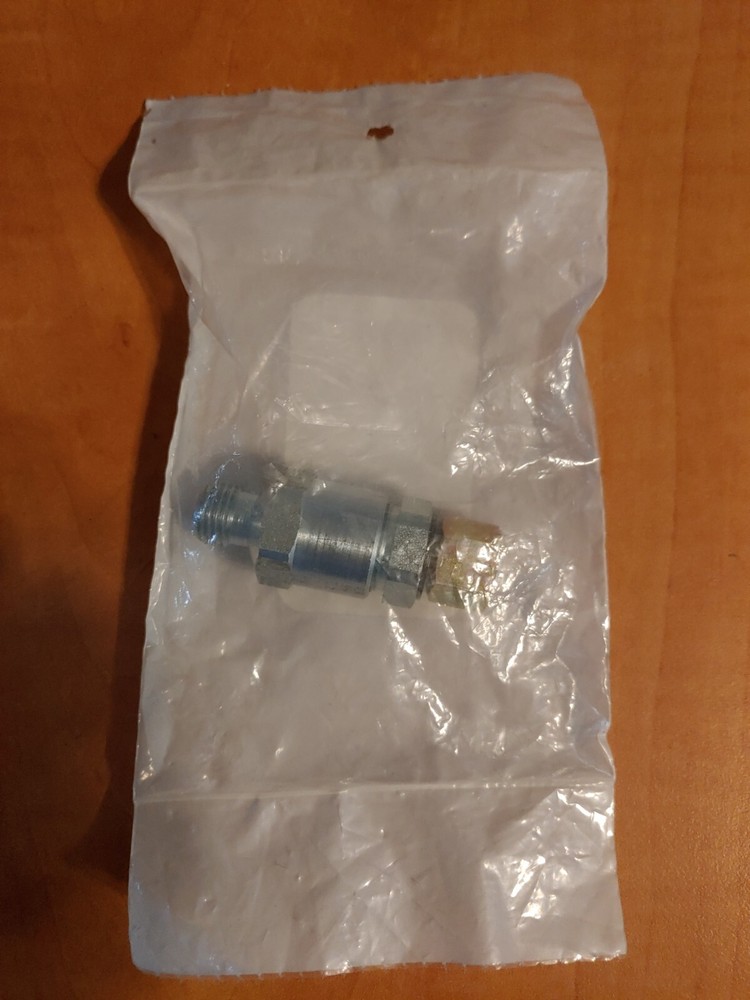 BINKS 72-780 1/4NPS GUN SWIVEL CONNECTION