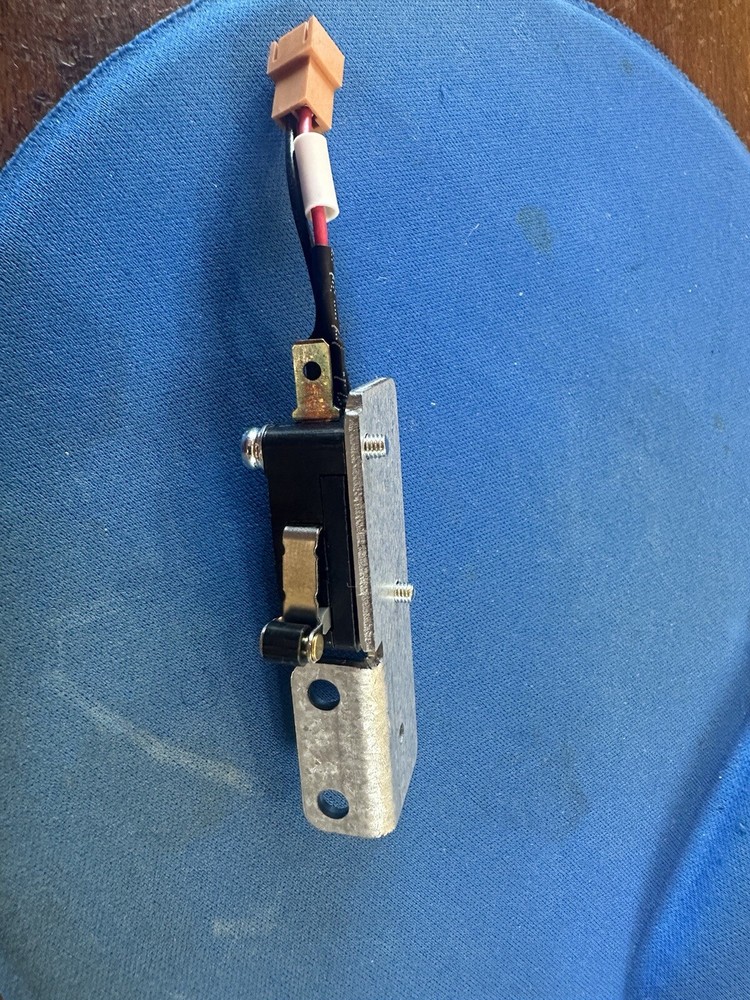 3 CASSETTE PRESENT SWITCH FULL ASSEMBLY