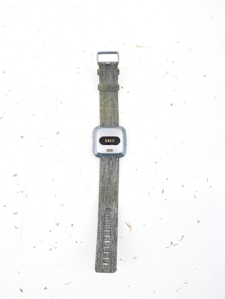 Fitbit Versa Watch FB505