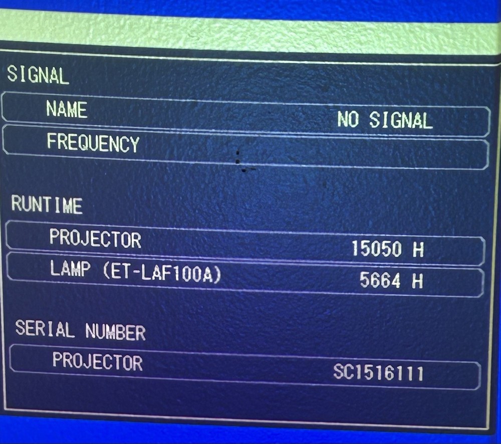 Panasonic PT-FW430U Projector 5664 Lamp Hours - Tested/working