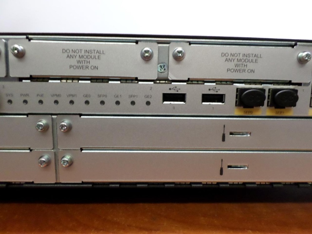 HPE FlexNetwork MSR3044 Router JG405A