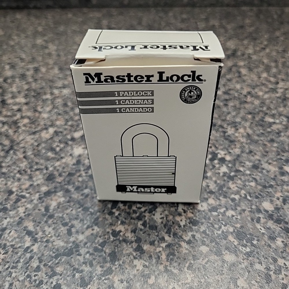 NEW IN BOX Master Lock No.3 Padlock