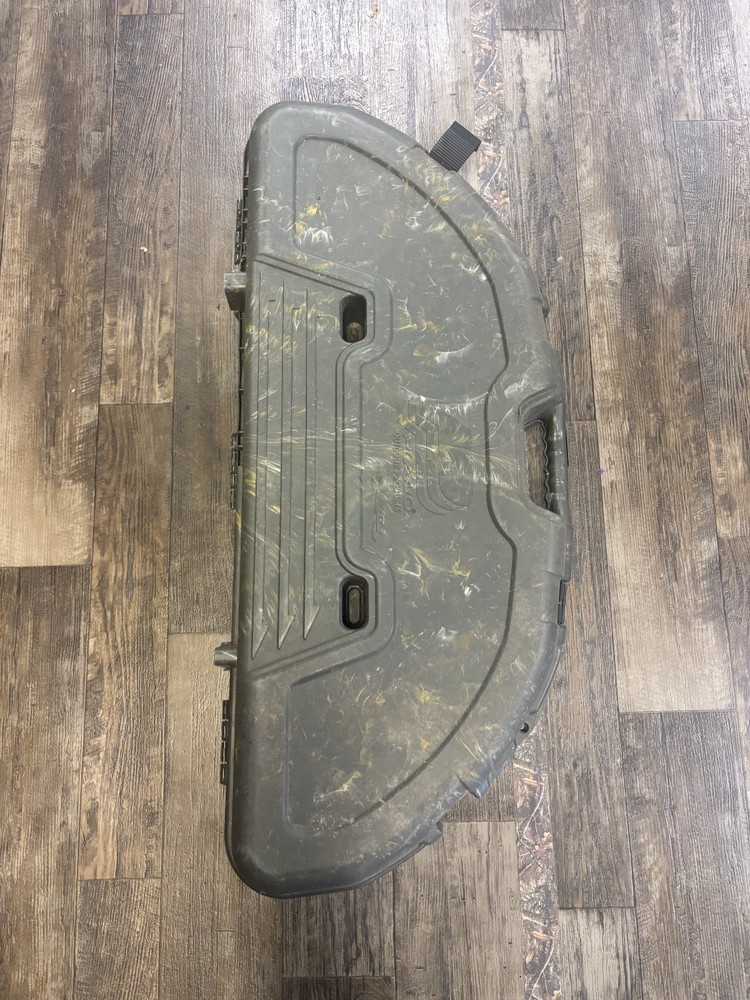 CenterPoint EOS Hunter compound bow RH