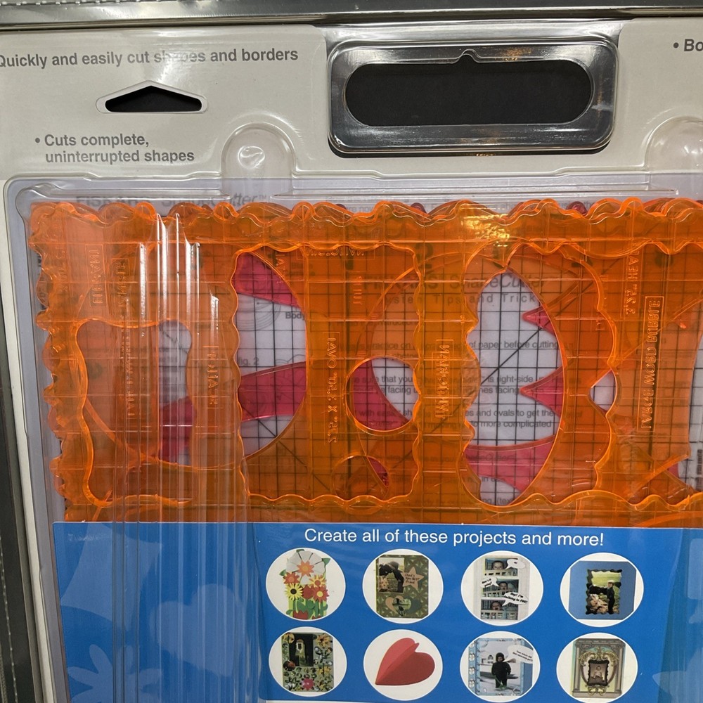 Fiskars ShapeCutter And Shape Template Starter Set scrapbooking paper cutter