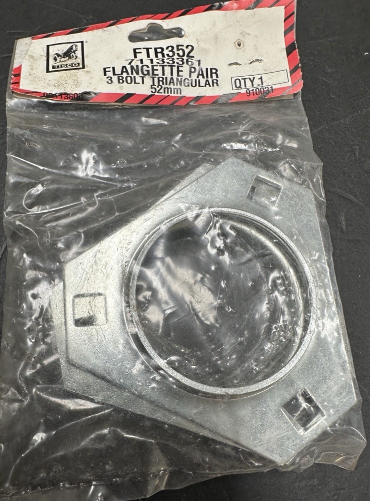 FTR352  3 Bolt Triangular Bearing Flangette Pair 52mm