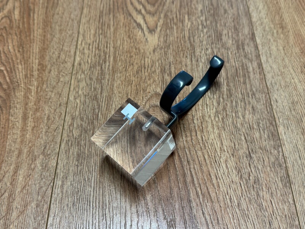 HAMILTON Watch Display Stand Support - 4.3 X 4.3 X 4.3 Cm