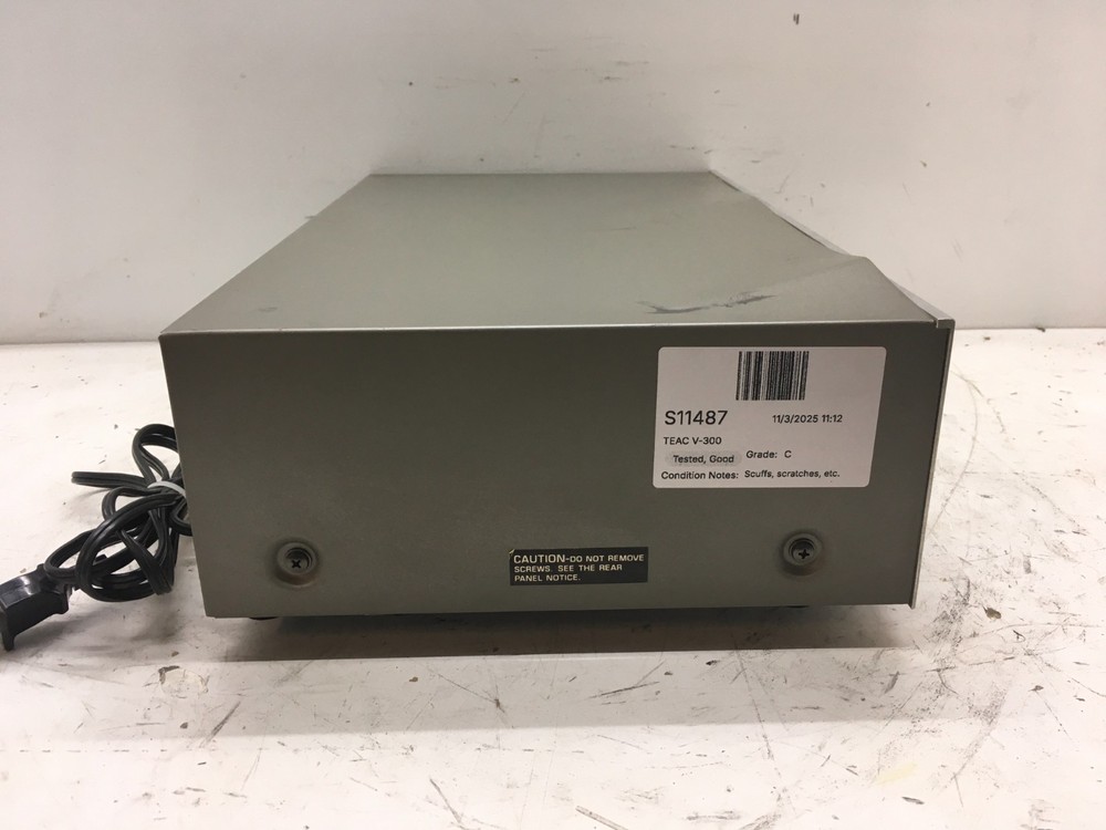TEAC V-300 Tape Deck - Tested - Read