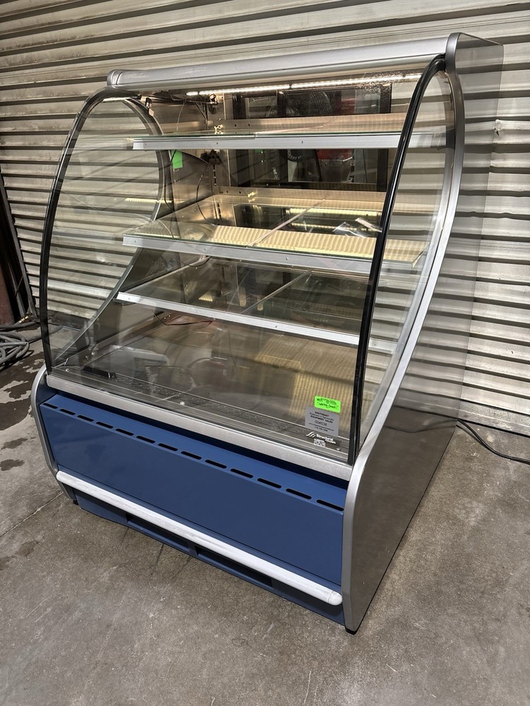 Structural Concepts HV38R Curved Glass Refrigerated Lighted Bakery Display Case