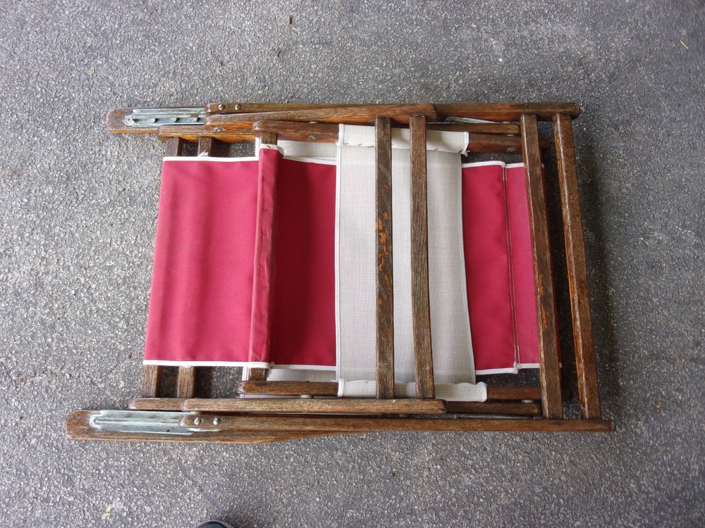 1920s original Antique Folding canvas varnished Teak deck Chair comfortable