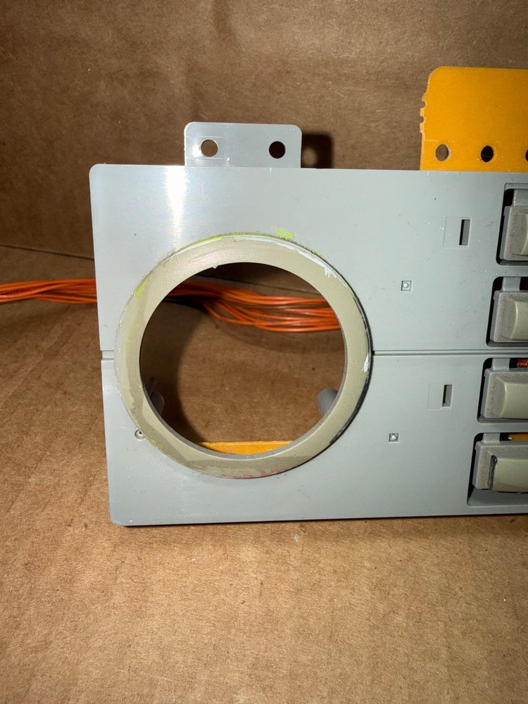 KORG TRINITY PANEL BOARD - RIGHT SIDE WITH SWITCH COVERS KLM-1822