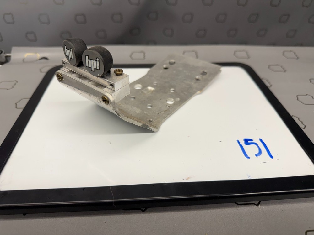HPI Alluminum front skid plate - used