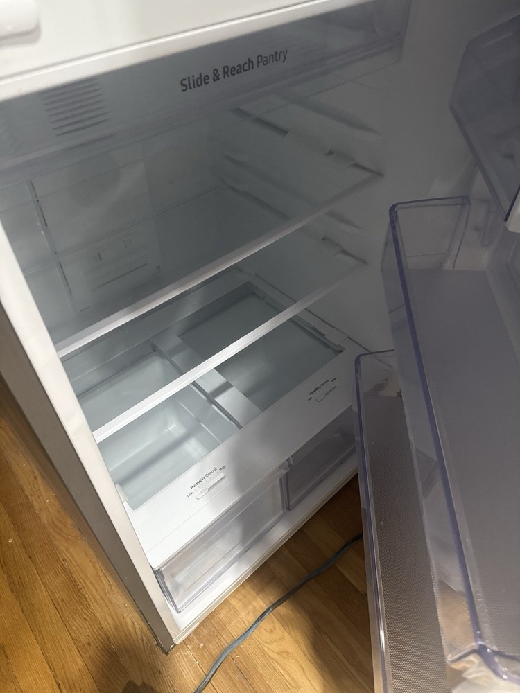 Samsung Refrigerator 29 Cu. Ft.