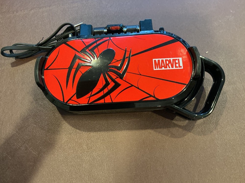 MARVEL SPIDERMAN PANCAKE MAKER MVS-300CN. EXCELLENT