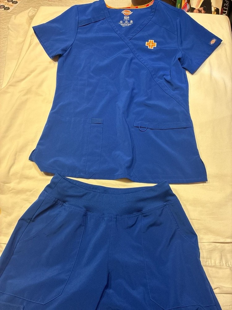 Dickies EDS Essentials Royal Blue Scrub Set Small