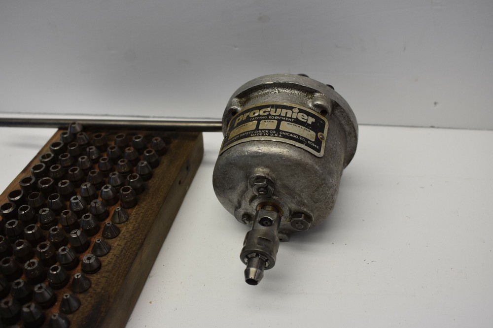 USED PROCUNIER TAPPING HEAD MODEL E SIZE 1 WITH SET OF COLLETS (127)