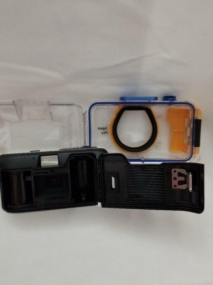 Aqua Pix 35 Underwater Camera