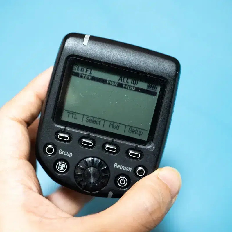 Elinchrom EL-Skyport Transmitter Pro for Canon - Sync Trigger