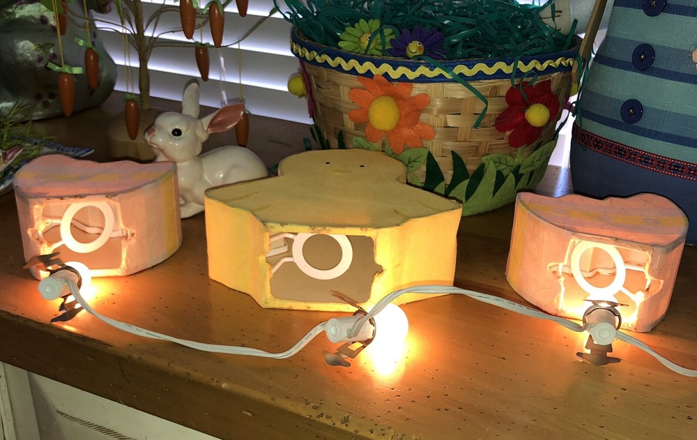 Rare 1999 Pottery Barn Kids Easter Chick & Egg Paper String Light