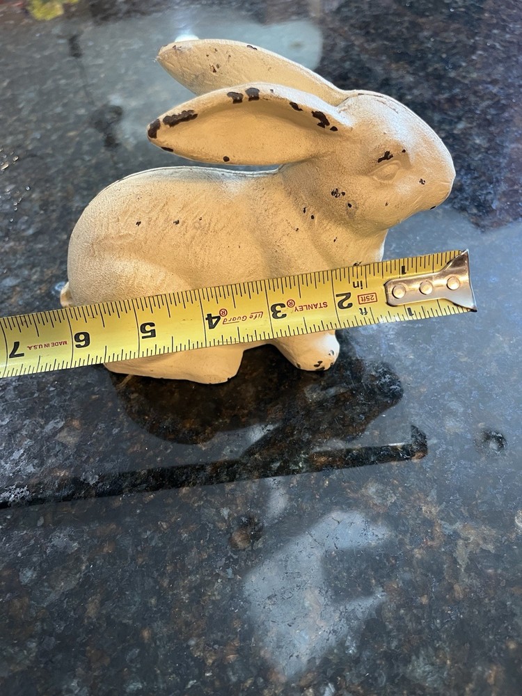Vintage Rabbit Cast Iron 3.8 Lbs