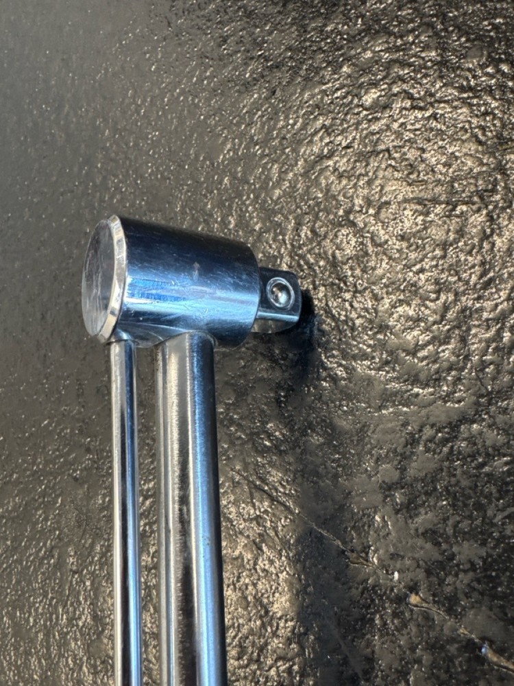 TORQUE WRENCH (P27008817)