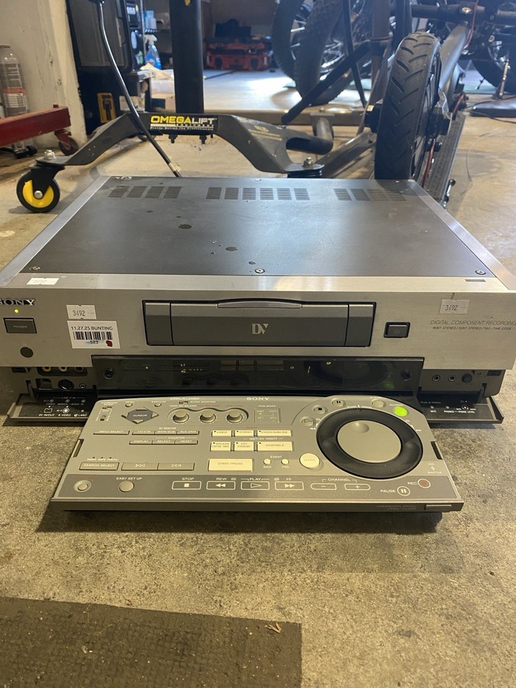 Sony DHR-1000 Digital Component Recorder WORKING. Tested. READ DESCRIPTION