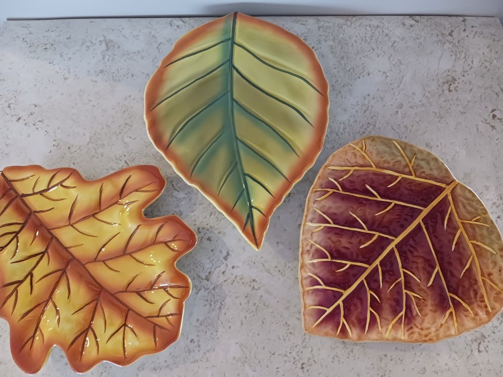 Ceramic Hanging Leaf Trio