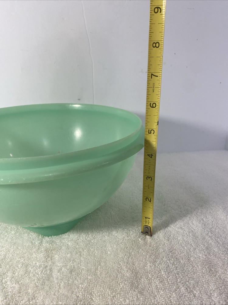 Vintage Tupperware Green Colander #339-2 9”