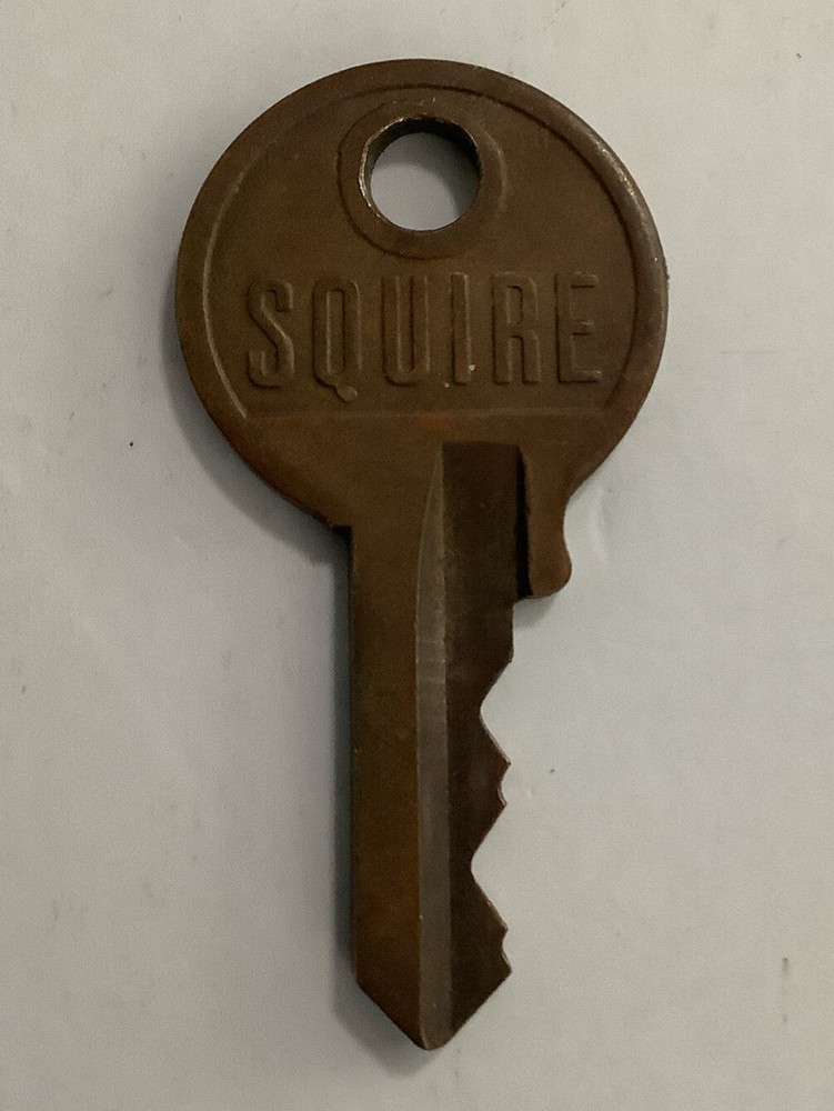 Vintage Squire Key # B3141