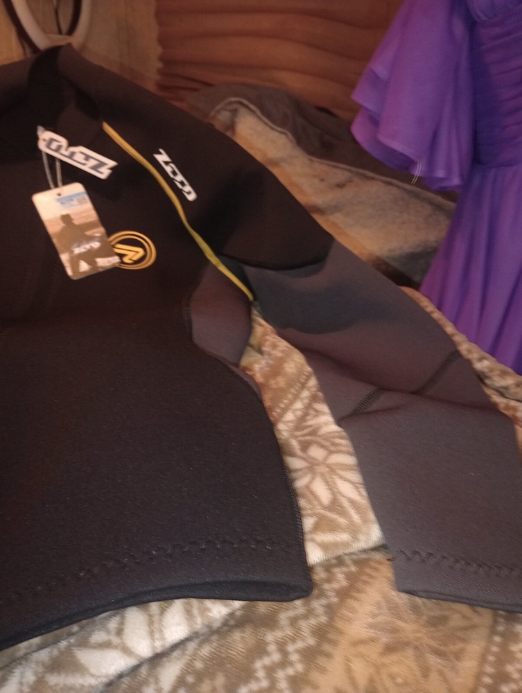 wetsuit jacket