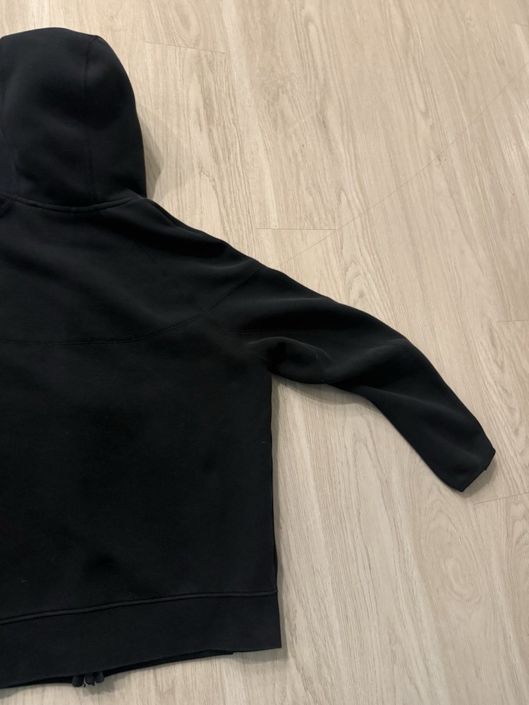 Black Sierra Canyon Nike Tech Size Large