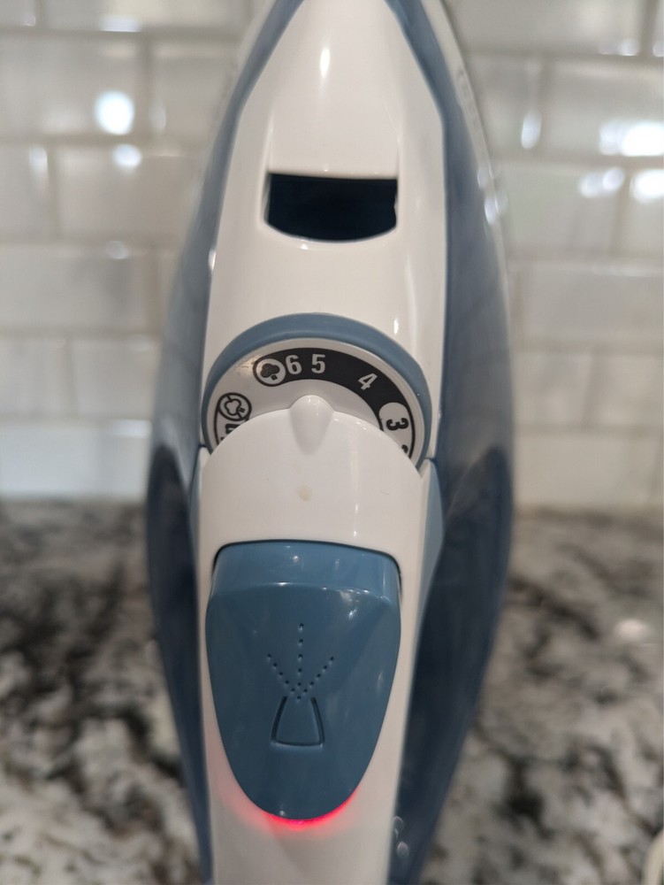 BLACK+DECKER Easy Steam Nonstick Iron, IR40V