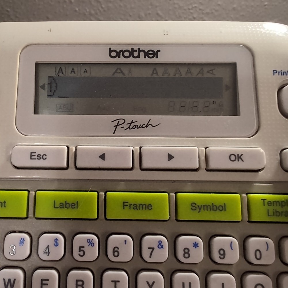Broyher P-touch PT-D210 Label Maker Battery Operated