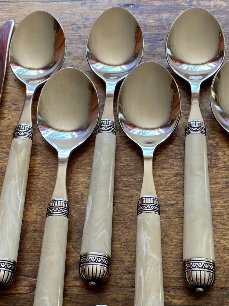 Cambridge Stainless Steel Flatware Cabaret Ivory Marbled Plastic Handle 30 PCS