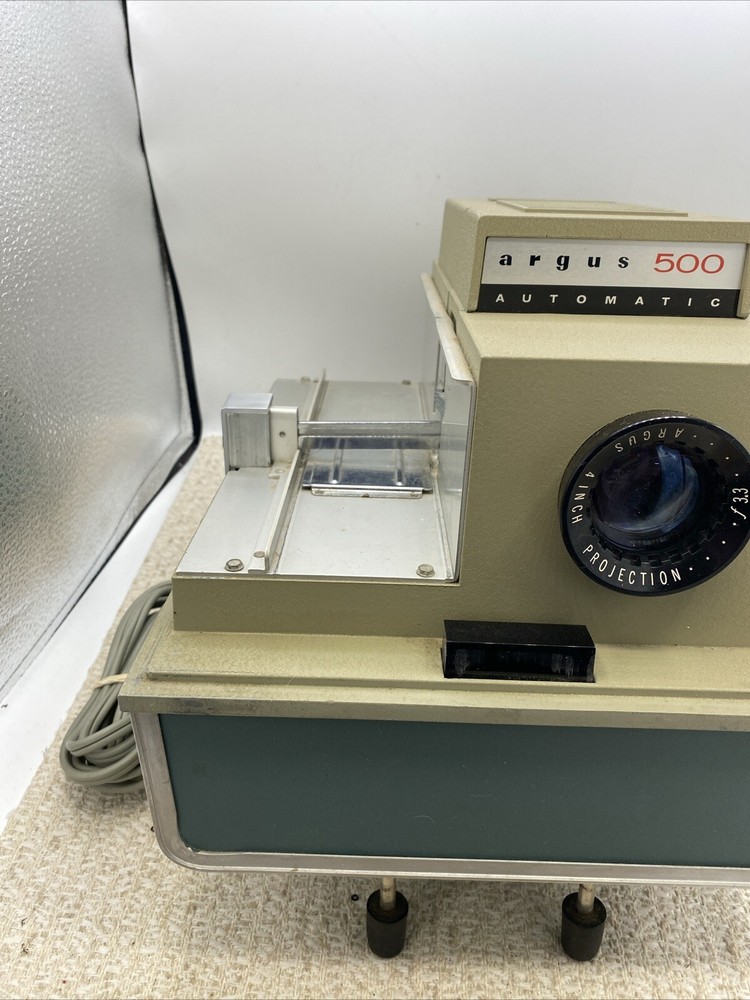 Vintage Argus 500 Electromatic Remote Automatic Slide Projector Needs Bulb