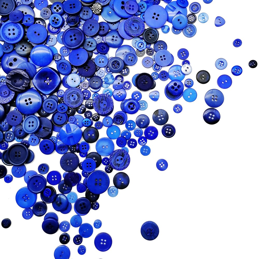 600-700 PCS Blue Buttons for Crafts, Assorted Size Sewing Decor Bulk Bundle