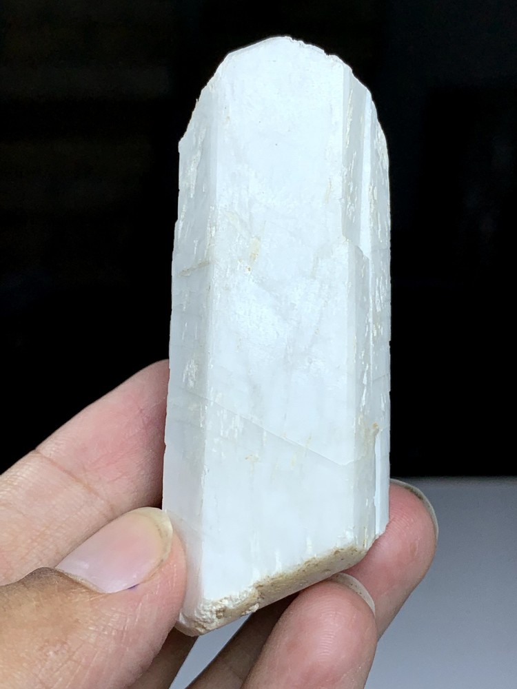 Albite Terminated Crystal Having Good Formation, Luster & Nice Termination