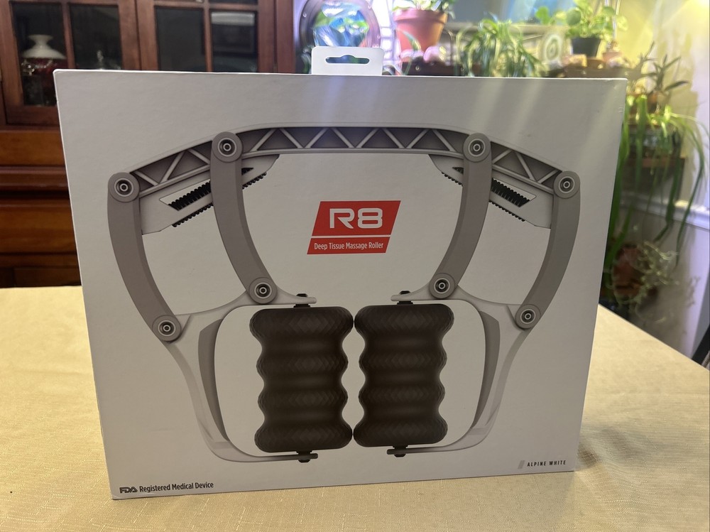 Roll Recovery R8 Alpine White Deep Tissue Massage Roller -Great-