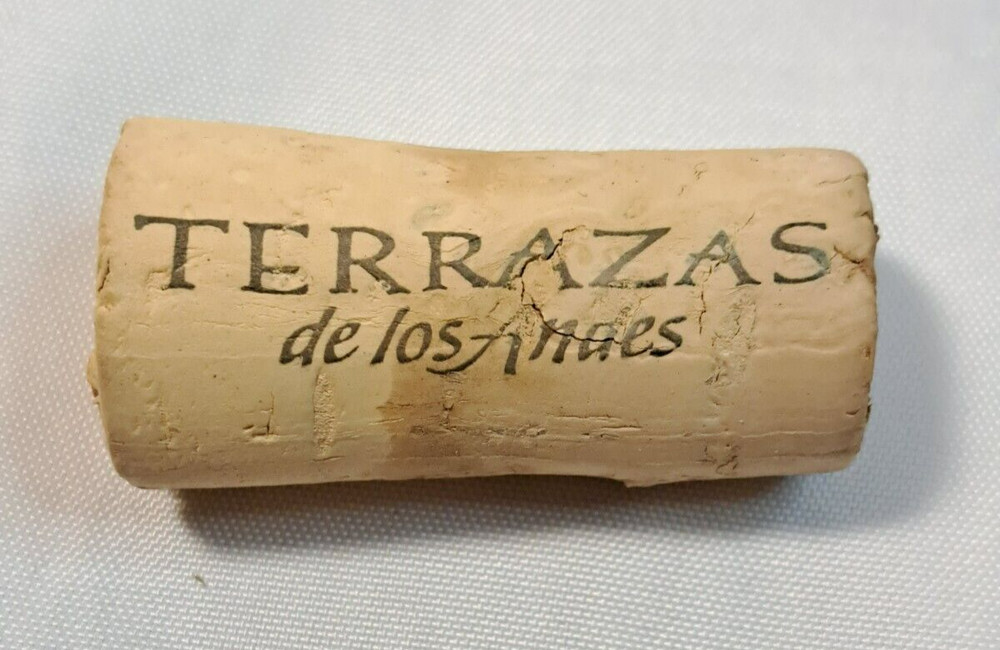 Craft Project 250+Used Wine Corks- Various Types & Wineries - 3 Pounds