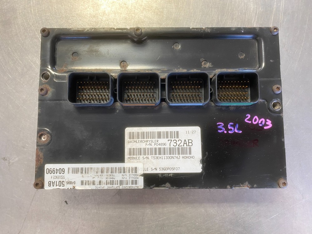 2001-2004 Chrysler 300M Computer Engine Control Unit Module P04896501ab